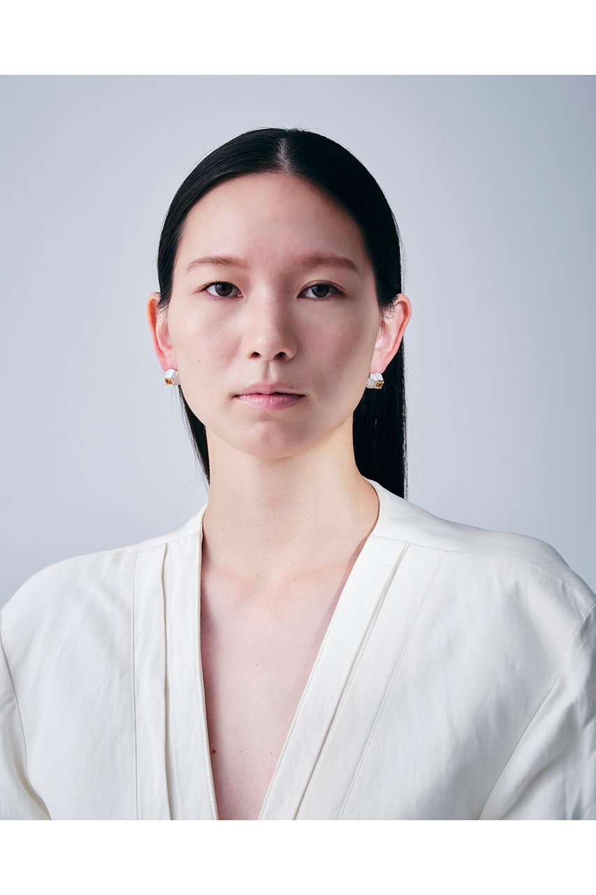 【プラウ/PLOW】のChamomile Citrine ピアス 人気、トレンドファッション・服の通販 founy(ファニー) 　ファッション　Fashion　レディースファッション　Fashion for Women　ジュエリー　Jewelry　ファッションリング　Fashion Rings　イヤリング・フープ・ドロップタイプ　Hoop, Drop & Clip Earrings　イヤリング　Earrings　エレガント 上品　Elegant　シルバー　Silver, Metallic Silver　シンプル　Simple, Minimal　フォルム　Silhouette, Form　フラワー　Flower, Floral　モダン　Modern, Contemporary　モチーフ　Motif, Design Theme　other-2|ID: prp329100003724100 ipo3291000000035789346