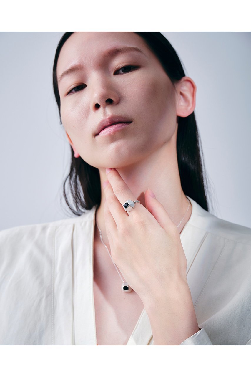 【プラウ/PLOW】のChamomile Onyx リング 人気、トレンドファッション・服の通販 founy(ファニー) 　ファッション　Fashion　レディースファッション　Fashion for Women　ジュエリー　Jewelry　エレガント 上品　Elegant　シルバー　Silver, Metallic Silver　シンプル　Simple, Minimal　フォルム　Silhouette, Form　フラワー　Flower, Floral　モダン　Modern, Contemporary　モチーフ　Motif, Design Theme　other-2|ID: prp329100003724132 ipo3291000000036114889