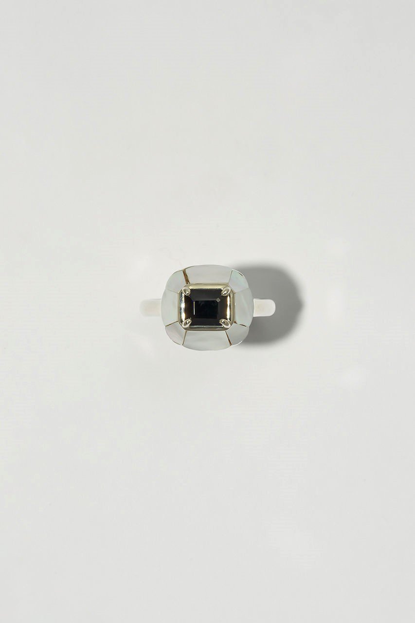 【プラウ/PLOW】のChamomile Onyx リング 人気、トレンドファッション・服の通販 founy(ファニー) 　ファッション　Fashion　レディースファッション　Fashion for Women　ジュエリー　Jewelry　エレガント 上品　Elegant　シルバー　Silver, Metallic Silver　シンプル　Simple, Minimal　フォルム　Silhouette, Form　フラワー　Flower, Floral　モダン　Modern, Contemporary　モチーフ　Motif, Design Theme　other-4|ID: prp329100003724132 ipo3291000000036114893