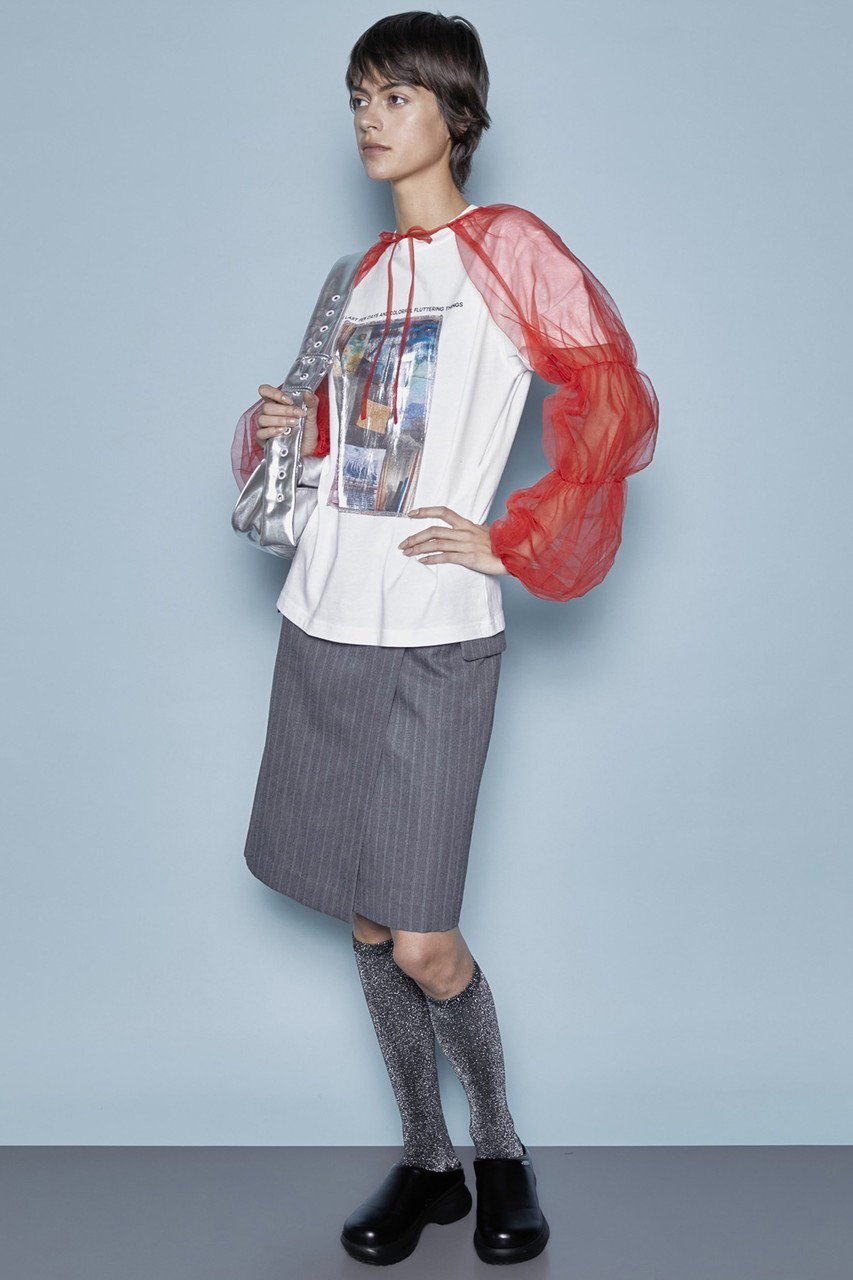 【メゾンスペシャル/MAISON SPECIAL】のGlitter Photo T-shirt/キラキラフォトTシャツ 人気、トレンドファッション・服の通販 founy(ファニー) ファッション Fashion レディースファッション Fashion for Women トップス・カットソー Cut & Sew Tops シャツ・ブラウス・オフィスカジュアル Elegant Blouses & Button-Ups ロングTシャツ・Tシャツ Longline T-Shirts & Tees カットソー・ベーシックTシャツ Cut-and-Sewn Tops / Stretch Tees & Basics インナー Innerwear コンパクト Compact, Small Size ショート Short, Short Length ジャケット Jacket, Outerwear スリーブ Sleeve, Long Sleeve / Short Sleeve プリント Print, Printed Pattern 夏 Summer other-6|ID: prp329100003724140 ipo3291000000032931910