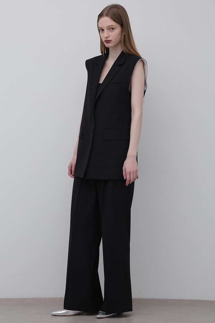 【アドーア/ADORE】のトリプルツイストパンツ インテリア・キッズ・メンズ・レディースファッション・服の通販 founy(ファニー) https://founy.com/ ファッション Fashion レディースファッション Fashion for Women パンツ Pants & Trousers サマー Summer, Summer Style スタンダード Standard, Basic ストレート Straight, Straight Cut スリット Slit, Slit Detail セットアップ Set-Up, Coordinated Outfit センター Center, Center Line ツイスト Tweed, Tweed Fabric トリプル Triple, Three Layers ドレープ Drape, Draping Fabric ボトム Bottoms, Lower Wear エレガント 上品 Elegant |ID: prp329100003739406 ipo3291000000032916640