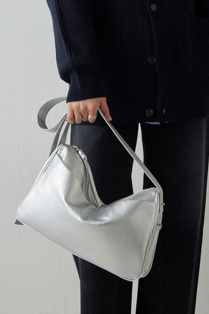 【ガリャルダガランテ/GALLARDAGALANTE】の【2.718】ソフトスクエアショルダーバッグ インテリア・キッズ・メンズ・レディースファッション・服の通販 founy(ファニー) https://founy.com/ ファッション Fashion レディースファッション Fashion for Women バッグ Bags ショルダー Shoulder, Shoulder Strap フォルム Silhouette, Form 再入荷 Restock / Back in Stock |ID: prp329100003741409 ipo3291000000035103768