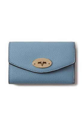 【マルベリー/Mulberry】 DARLEY FOLDED MULTI-CARD WALLET人気、トレンドファッション・服の通販 founy(ファニー) ファッション Fashion レディースファッション Fashion for Women ミニ財布・二つ折り財布 Wallets & Card Cases バッグ Bags 2025年 2025 2025-2026秋冬・A/W Autumn/Winter 2025–26 AW25–26 ポケット Pocket, Pocket Detail A/W・秋冬 Autumn/Winter 財布 Wallet, Purse |ID:prp329100003757534