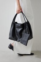 【ガリャルダガランテ/GALLARDAGALANTE】の【2.718】ベーシックトート 人気、トレンドファッション・服の通販 founy(ファニー) ファッション Fashion レディースファッション Fashion for Women バッグ Bags シンプル Simple, Minimal ビジネス 仕事 通勤 Business / Work / Commuting ベーシック Basic, Essential ポケット Pocket, Pocket Detail ポーチ Pouch, Small Case 再入荷 Restock / Back in Stock 軽量 Lightweight, Ultra Light |ID:prp329100003766067