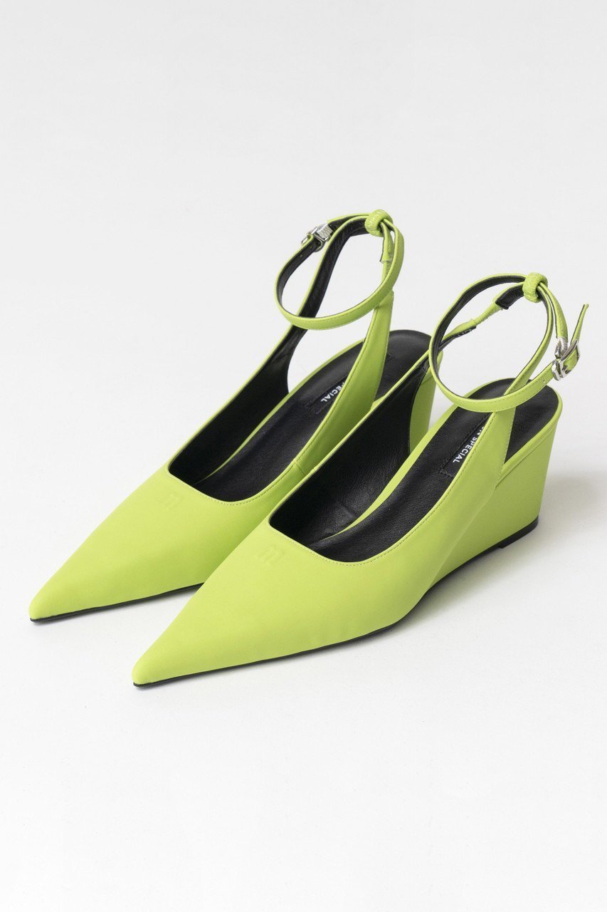 【メゾンスペシャル/MAISON SPECIAL】の2way Pointed Wedge Pumps/2WAYポインテッドウェッジパンプス インテリア・キッズ・メンズ・レディースファッション・服の通販 founy(ファニー) ファッション Fashion レディースファッション Fashion for Women ガラス Glass, Glassware クッション Cushion, Throw Pillow ソックス Socks, Hosiery トレンド Trend, Trending Now フィット Fit, Slim Fit ラバー Rubber, Rubber Sole ループ Loop, Loop Knit エレガント 上品 Elegant LIME(ライム)|ID: prp329100003770568 ipo3291000000032855803