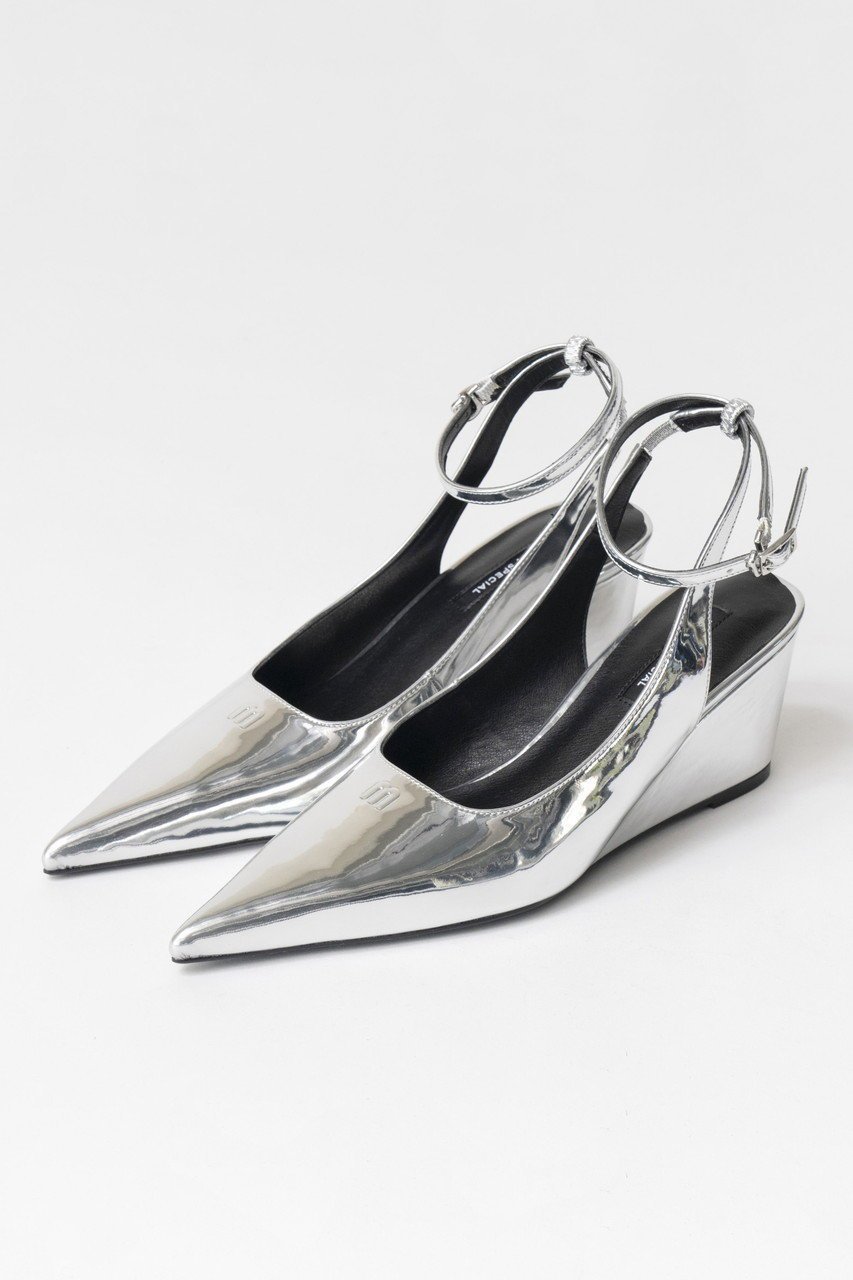 【メゾンスペシャル/MAISON SPECIAL】の2way Pointed Wedge Pumps/2WAYポインテッドウェッジパンプス インテリア・キッズ・メンズ・レディースファッション・服の通販 founy(ファニー) ファッション Fashion レディースファッション Fashion for Women ガラス Glass, Glassware クッション Cushion, Throw Pillow ソックス Socks, Hosiery トレンド Trend, Trending Now フィット Fit, Slim Fit ラバー Rubber, Rubber Sole ループ Loop, Loop Knit エレガント 上品 Elegant SLV(シルバー)|ID: prp329100003770568 ipo3291000000032855813