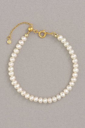 【プラス ヴァンドーム/Plus Vendome】 PEARL ブレスレット人気、トレンドファッション・服の通販 founy(ファニー) ファッション Fashion レディースファッション Fashion for Women ジュエリー Jewelry チェーン＆カフブレスレット Cuff & Chain Bracelets バングル・カフブレスレット Bangles & Cuff Bracelets イエロー Yellow コーティング Coating, Coated Finish ダイヤモンド Diamond, Brilliant Cut チェーン Chain, Chain Strap パール Pearl, Pearl Accent ブレスレット Bracelet, Wristband |ID:prp329100003779987