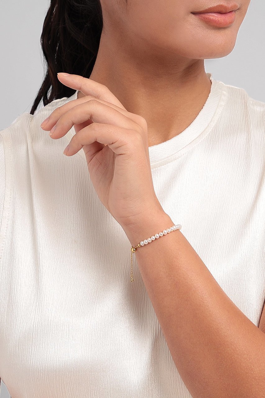 【プラス ヴァンドーム/Plus Vendome】のPEARL ブレスレット 人気、トレンドファッション・服の通販 founy(ファニー) 　ファッション　Fashion　レディースファッション　Fashion for Women　ジュエリー　Jewelry　チェーン＆カフブレスレット　Cuff & Chain Bracelets　バングル・カフブレスレット　Bangles & Cuff Bracelets　イエロー　Yellow　コーティング　Coating, Coated Finish　ダイヤモンド　Diamond, Brilliant Cut　チェーン　Chain, Chain Strap　パール　Pearl, Pearl Accent　ブレスレット　Bracelet, Wristband　other-6|ID: prp329100003779987 ipo3291000000035799867