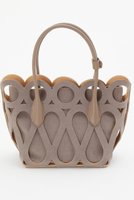 【マルティニーク/martinique】の《別注》【MARY AL TERNA】MA4327BG-35 MAZE トートバッグ 人気、トレンドファッション・服の通販 founy(ファニー) ファッション Fashion レディースファッション Fashion for Women バッグ Bags 春 Spring コレクション Collection, Seasonal Line ポーチ Pouch, Small Case 別注 Limited Edition, Custom Order マグネット Magnet, Magnetic Closure メタル Metal, Metal Parts S/S・春夏 SS, Spring/Summer, Warm Season 夏 Summer |ID:prp329100003782398