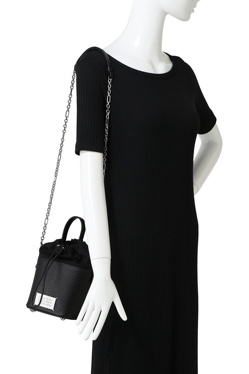 【メゾン マルジェラ/MAISON MARGIELA】の5AC バケット スモール 人気、トレンドファッション・服の通販 founy(ファニー) 　ファッション　Fashion　レディースファッション　Fashion for Women　バッグ　Bags　コンパクト　Compact, Small Size　ライニング　Inner Lining, Inner Fabric, Lined　リュクス　Luxury, Elegant, High-End, Chic　巾着　Drawstring Bag, Kinchaku　other-2|ID: prp329100003828645 ipo3291000000035692339