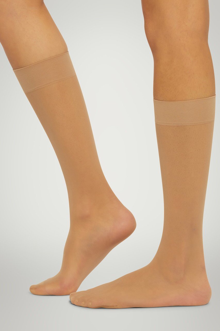 【ウォルフォード/Wolford】の31241 Individual 10 Knee-Highs シアーニーハイソックス インテリア・キッズ・メンズ・レディースファッション・服の通販 founy(ファニー) 　ファッション　Fashion　レディースファッション　Fashion for Women　ソックス&靴下　Socks & Hosiery　レッグウェア・ストッキング　Legwear & Hosiery　ソックス　Socks, Hosiery　定番　Standard, Basic Item　ベージュ|ID: prp329100003835198 ipo3291000000032817074