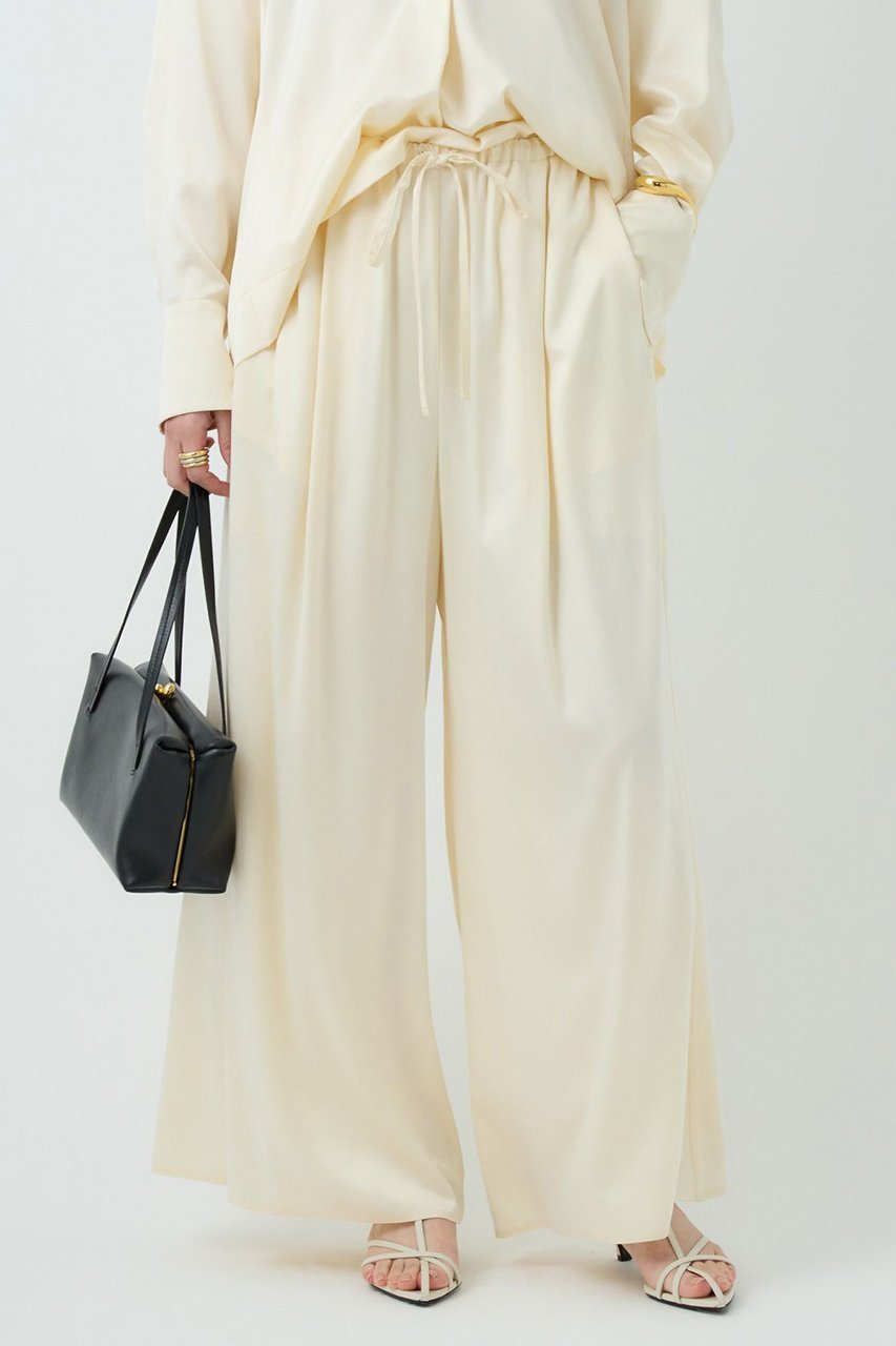 【カオス/Chaos】のモーラワイドパンツ インテリア・キッズ・メンズ・レディースファッション・服の通販 founy(ファニー) 　ファッション　Fashion　レディースファッション　Fashion for Women　パンツ　Pants & Trousers　なめらか　Smooth, Silky Texture　サテン　Satin, Glossy Fabric　シルク　Silk, 100% Silk　ストレッチ　Stretch, Stretchy Fabric　ワイド　Wide, Wide Fit　エレガント 上品　Elegant　アイボリー|ID: prp329100003836643 ipo3291000000032819691