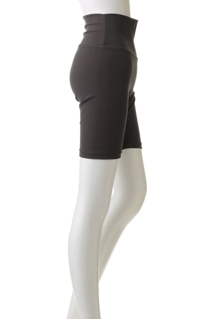 【ジュリエ/Julier】の【定番】YOGA FITハーフレギンス 人気、トレンドファッション・服の通販 founy(ファニー) 　ファッション　Fashion　レディースファッション　WOMEN　パンツ　Pants　レギンス　Leggings　なめらか　Smooth　ストレッチ　Stretch　スポーツ　Sports　ハーフ　Half　フィット　Fit　ヨガ　Yoga　ランニング　Running　レギンス　Leggings　ワーク　Work　定番　Standard　NEW・新作・新着・新入荷　New Arrivals　other-3|ID: prp329100003841002 ipo3291000000032363536