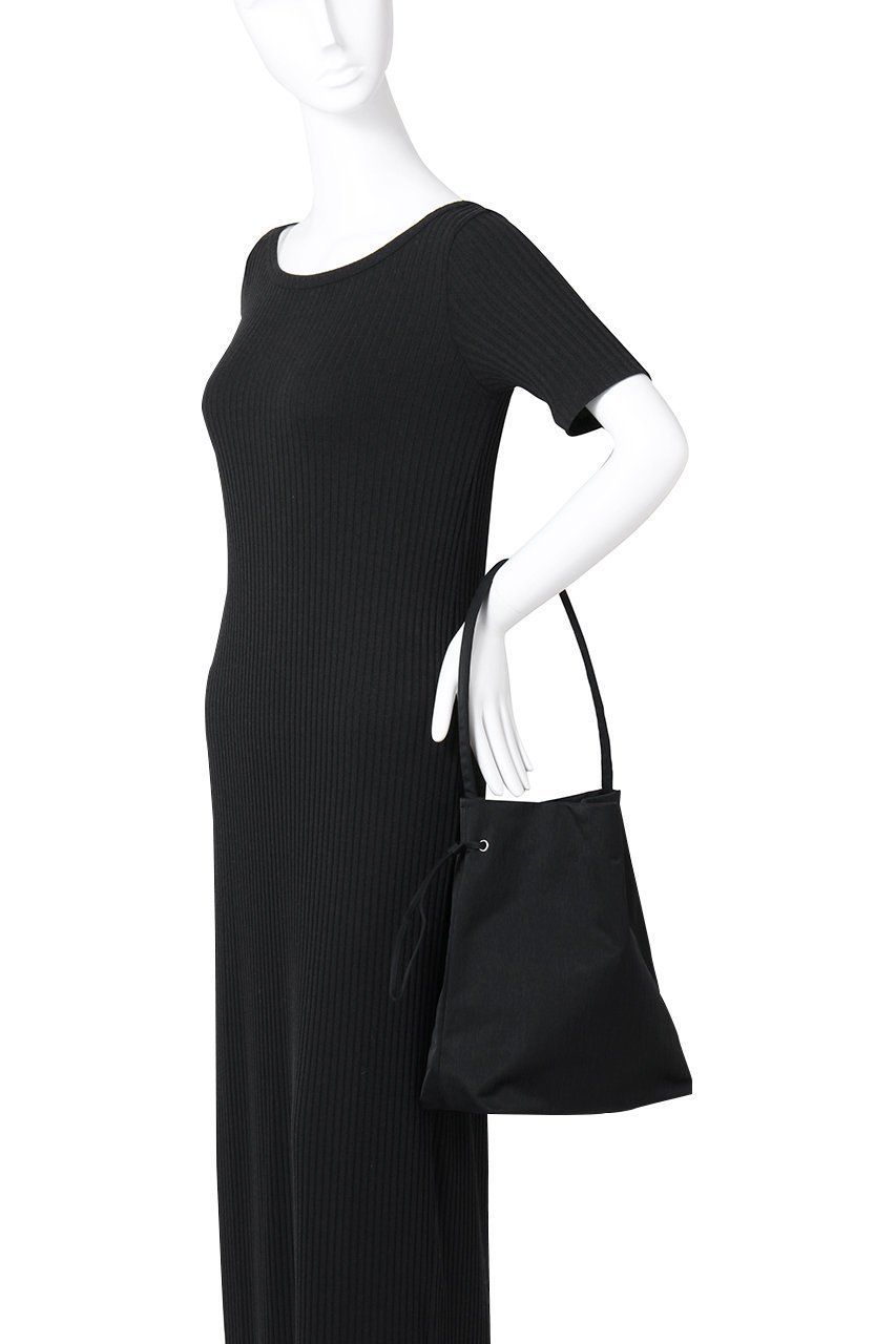 【メアリ オル ターナ/MARY AL TERNA】のWRAPPING リサイクルナイロンショルダートート M 人気、トレンドファッション・服の通販 founy(ファニー) 　ファッション　Fashion　レディースファッション　WOMEN　バッグ　Bag　ショルダー　Shoulder　スタイリッシュ　Stylish　巾着　Purse　other-2|ID: prp329100003843244 ipo3291000000031339424