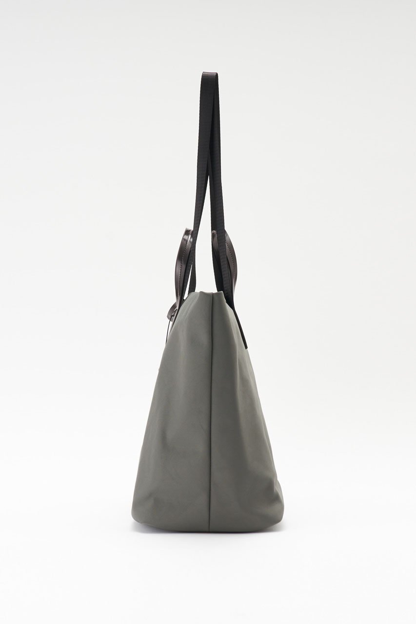 【ランバン オン ブルー/LANVIN en Bleu】のマルクハートカラビナ 大トート 人気、トレンドファッション・服の通販 founy(ファニー) 　ファッション　Fashion　レディースファッション　Fashion for Women　バッグ　Bags　おすすめ　Recommended / Our Picks　シンプル　Simple, Minimal　スポーティ　Sporty, Casual Athletic　ビジネス 仕事 通勤　Business / Work / Commuting　旅行　Travel　other-2|ID: prp329100003862812 ipo3291000000035989431