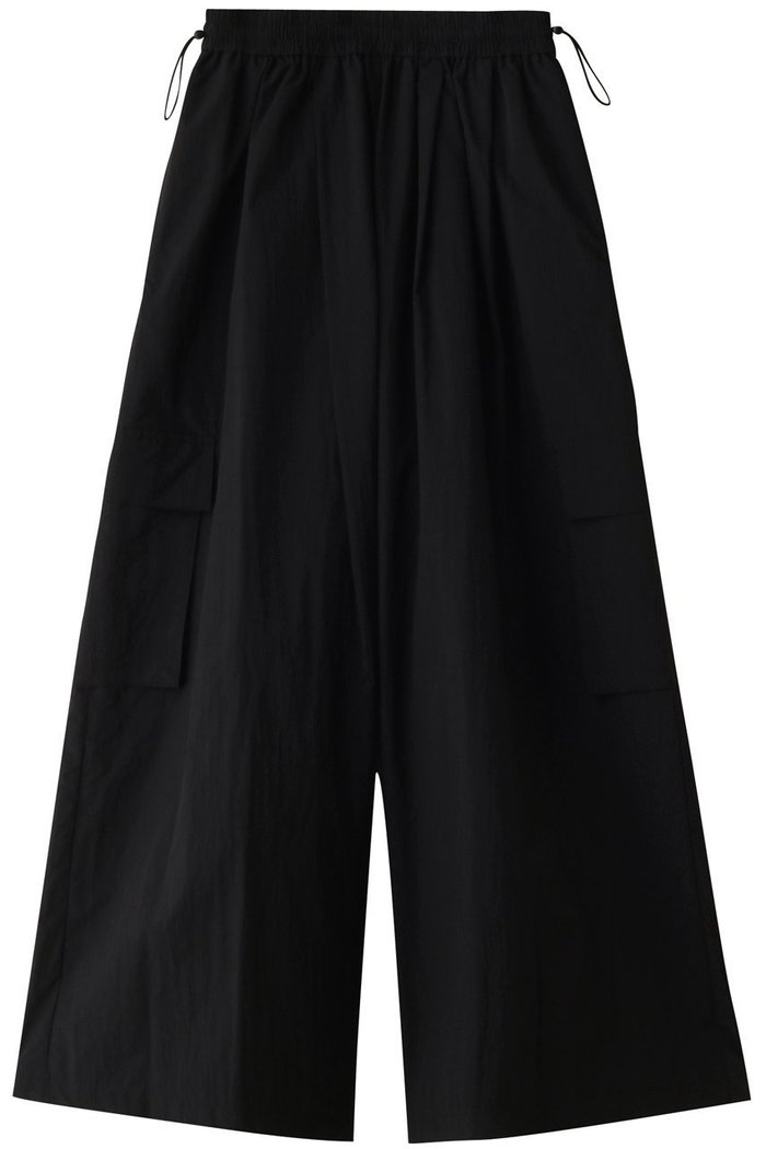 【ル フィル/LE PHIL】のライトナイロンワイドパンツ インテリア・キッズ・メンズ・レディースファッション・服の通販 founy(ファニー) https://founy.com/ ファッション Fashion レディースファッション Fashion for Women パンツ Pants & Trousers スポーティ Sporty, Casual Athletic タフタ Taffeta, Structured Fabric 夏 Summer 春 Spring S/S・春夏 SS, Spring/Summer, Warm Season 軽量 Lightweight, Ultra Light |ID: prp329100003872833 ipo3291000000035581509