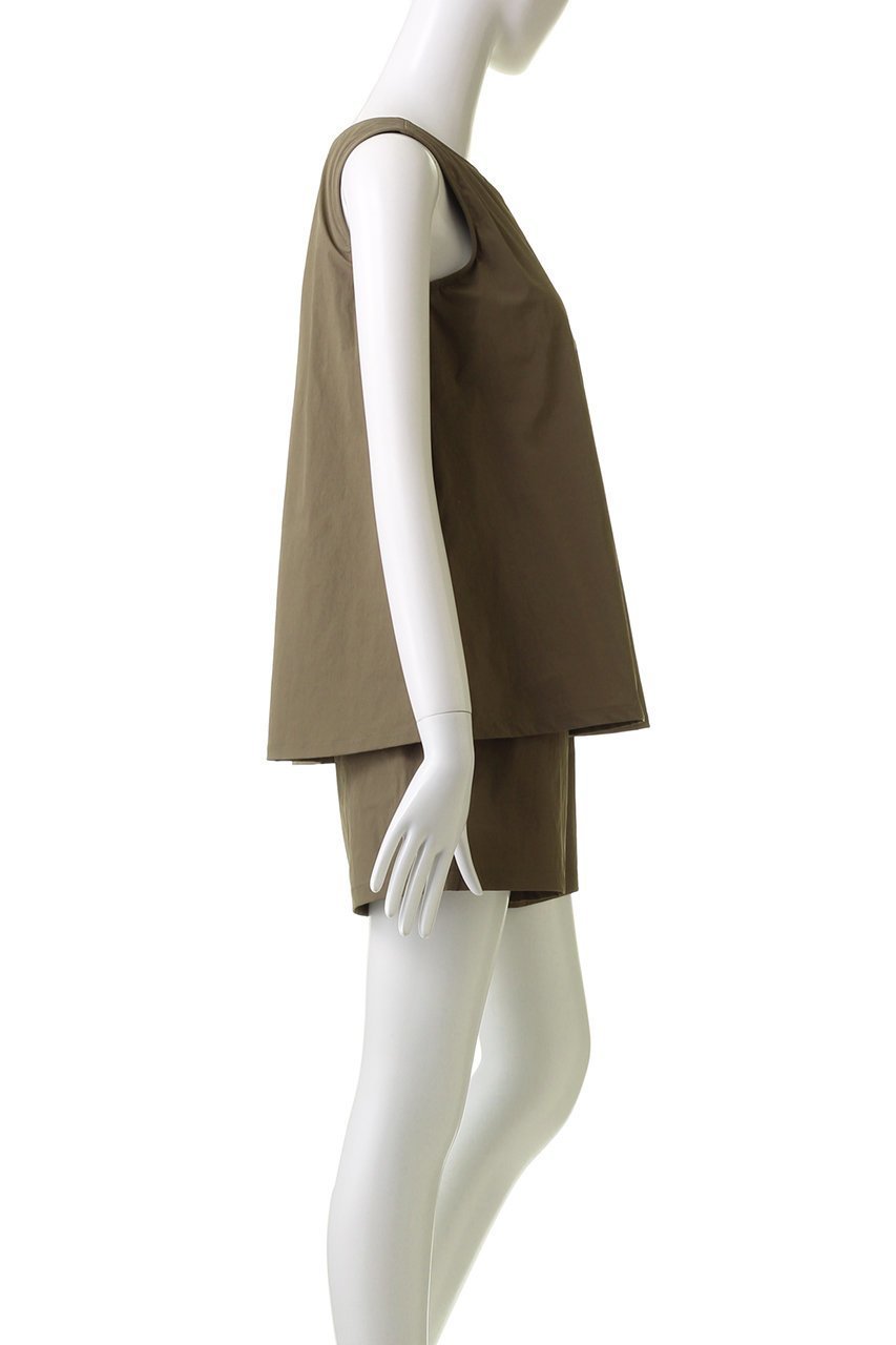 【レイール/Reir】の【Ungrid】タンキニ 無地 人気、トレンドファッション・服の通販 founy(ファニー) 　ファッション　Fashion　レディースファッション　Fashion for Women　トップス・カットソー　Cut & Sew Tops　キャミソール&ノースリーブ　Camisoles & Sleeveless Tops　シャツ・ブラウス・オフィスカジュアル　Elegant Blouses & Button-Ups　おすすめ　Recommended / Our Picks　ショーツ　Shorts, Short Pants　ストレッチ　Stretch, Stretchy Fabric　センター　Center, Center Line　ノースリーブ　Sleeveless, No-Sleeve　フィット　Fit, Slim Fit　ポケット　Pocket, Pocket Detail　水着　Swimsuit, Swimwear　無地　Plain, Solid Color　other-3|ID: prp329100003881352 ipo3291000000031378291
