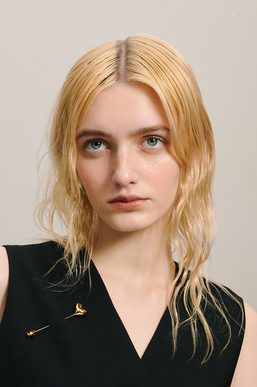 【メゾンドパルス/MAISON DPULSE】のHeart pin bold heart ブローチ 人気、トレンドファッション・服の通販 founy(ファニー) ファッション Fashion レディースファッション Fashion for Women ジュエリー Jewelry シンプル Simple, Minimal ジャケット Jacket, Outerwear ブローチ Brooch, Pin Brooch マフラー Scarf, Muffler 帽子 Hat, Headwear other-3|ID: prp329100003883903 ipo3291000000035762104