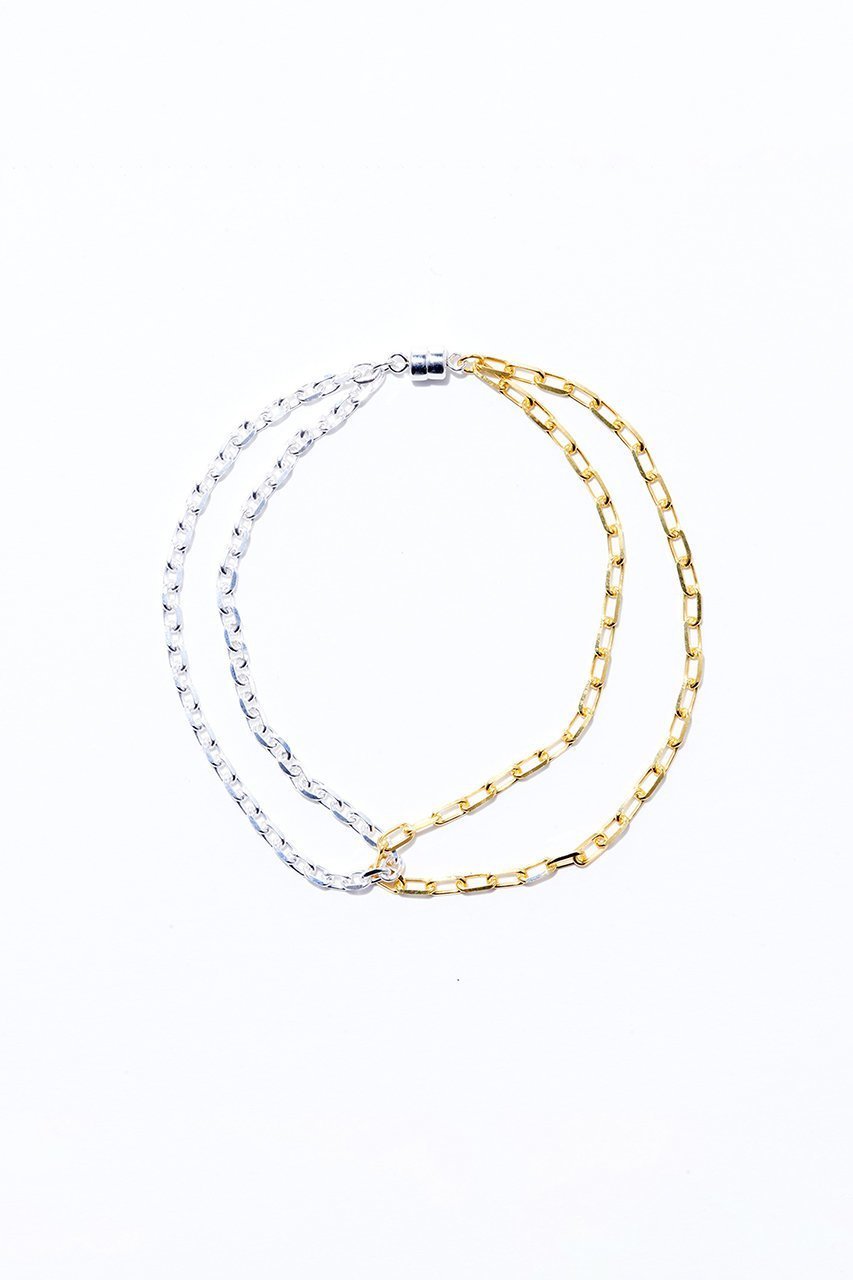【メゾンドパルス/MAISON DPULSE】のdouble chain ブレスレット インテリア・キッズ・メンズ・レディースファッション・服の通販 founy(ファニー) 　ファッション　Fashion　レディースファッション　Fashion for Women　ジュエリー　Jewelry　チェーン＆カフブレスレット　Cuff & Chain Bracelets　バングル・カフブレスレット　Bangles & Cuff Bracelets　エレガント 上品　Elegant　オケージョン　Occasion Wear　シルバー　Silver, Metallic Silver　シンプル　Simple, Minimal　チェーン　Chain, Chain Strap　ブレスレット　Bracelet, Wristband　シルバー/ゴールド|ID: prp329100003883927 ipo3291000000035762143