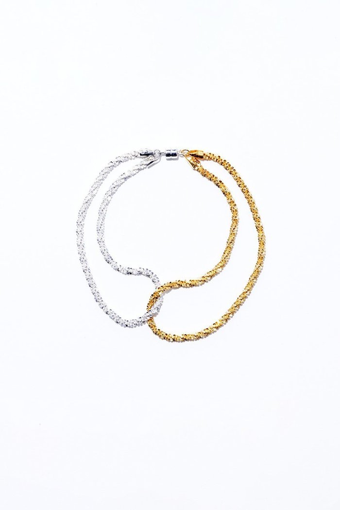 【メゾンドパルス/MAISON DPULSE】のdouble chain ブレスレット インテリア・キッズ・メンズ・レディースファッション・服の通販 founy(ファニー) https://founy.com/ ファッション Fashion レディースファッション Fashion for Women ジュエリー Jewelry チェーン＆カフブレスレット Cuff & Chain Bracelets バングル・カフブレスレット Bangles & Cuff Bracelets エレガント 上品 Elegant オケージョン Occasion Wear シルバー Silver, Metallic Silver シンプル Simple, Minimal チェーン Chain, Chain Strap ブレスレット Bracelet, Wristband |ID: prp329100003883929 ipo3291000000035762148