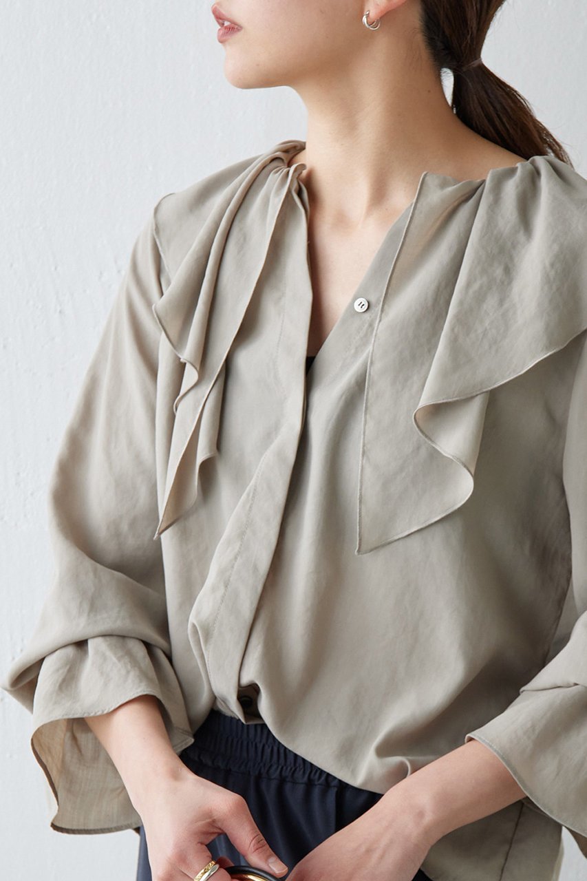 【ガリャルダガランテ/GALLARDAGALANTE】のラッフルカラーブラウス 人気、トレンドファッション・服の通販 founy(ファニー) 　ファッション　Fashion　レディースファッション　Fashion for Women　トップス・カットソー　Cut & Sew Tops　シャツ・ブラウス・オフィスカジュアル　Elegant Blouses & Button-Ups　なめらか　Smooth, Silky Texture　クラシカル　Classical, Vintage-Inspired　スリーブ　Sleeve, Long Sleeve / Short Sleeve　ドレープ　Drape, Draping Fabric　フリル　Frill, Ruffle　ロング　Long, Long-Length　再入荷　Restock / Back in Stock　other-3|ID: prp329100003883990 ipo3291000000034826020