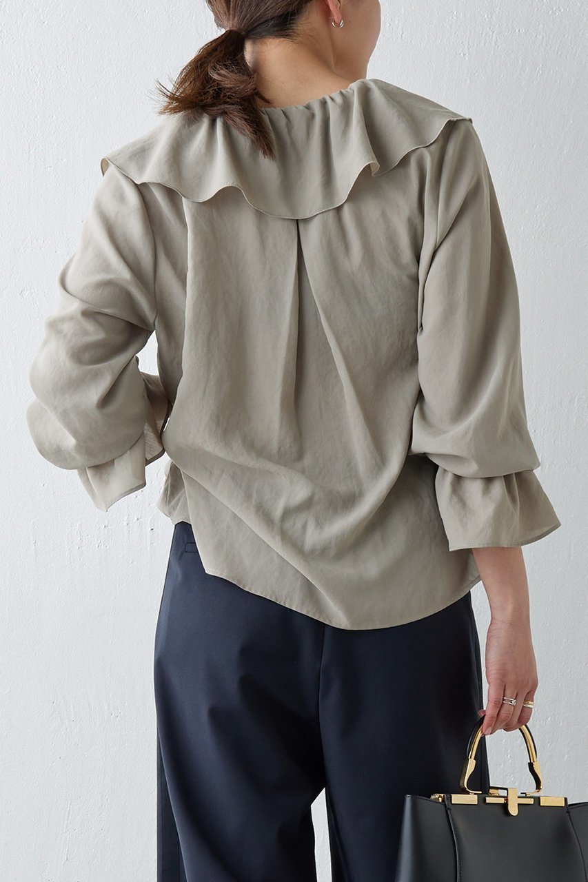 【ガリャルダガランテ/GALLARDAGALANTE】のラッフルカラーブラウス 人気、トレンドファッション・服の通販 founy(ファニー) 　ファッション　Fashion　レディースファッション　Fashion for Women　トップス・カットソー　Cut & Sew Tops　シャツ・ブラウス・オフィスカジュアル　Elegant Blouses & Button-Ups　なめらか　Smooth, Silky Texture　クラシカル　Classical, Vintage-Inspired　スリーブ　Sleeve, Long Sleeve / Short Sleeve　ドレープ　Drape, Draping Fabric　フリル　Frill, Ruffle　ロング　Long, Long-Length　再入荷　Restock / Back in Stock　other-4|ID: prp329100003883990 ipo3291000000034826021