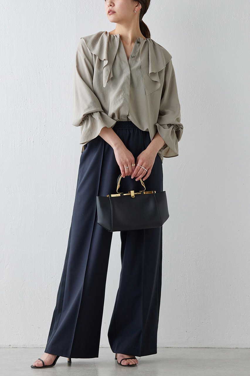 【ガリャルダガランテ/GALLARDAGALANTE】のラッフルカラーブラウス 人気、トレンドファッション・服の通販 founy(ファニー) 　ファッション　Fashion　レディースファッション　Fashion for Women　トップス・カットソー　Cut & Sew Tops　シャツ・ブラウス・オフィスカジュアル　Elegant Blouses & Button-Ups　なめらか　Smooth, Silky Texture　クラシカル　Classical, Vintage-Inspired　スリーブ　Sleeve, Long Sleeve / Short Sleeve　ドレープ　Drape, Draping Fabric　フリル　Frill, Ruffle　ロング　Long, Long-Length　再入荷　Restock / Back in Stock　other-5|ID: prp329100003883990 ipo3291000000034826022