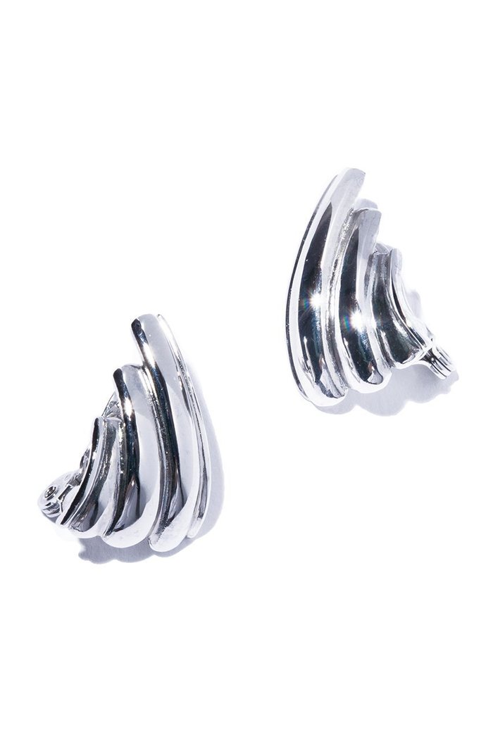 【イリスフォーセブン/IRIS 47】のfeather イヤリング インテリア・キッズ・メンズ・レディースファッション・服の通販 founy(ファニー) https://founy.com/ ファッション Fashion レディースファッション Fashion for Women ジュエリー Jewelry ファッションリング Fashion Rings イヤリング・フープ・ドロップタイプ Hoop, Drop & Clip Earrings イヤリング Earrings フェザー Feather, Feather Detail メタリック Metallic, Shiny Finish |ID: prp329100003884035 ipo3291000000036143690