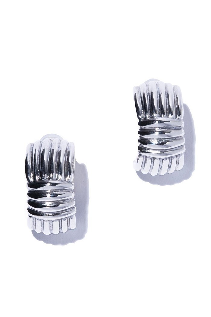 【イリスフォーセブン/IRIS 47】のarabesgue hoop イヤリング インテリア・キッズ・メンズ・レディースファッション・服の通販 founy(ファニー) https://founy.com/ ファッション Fashion レディースファッション Fashion for Women ジュエリー Jewelry ファッションリング Fashion Rings イヤリング・フープ・ドロップタイプ Hoop, Drop & Clip Earrings イヤリング Earrings シルバー Silver, Metallic Silver メタリック Metallic, Shiny Finish モチーフ Motif, Design Theme |ID: prp329100003884038 ipo3291000000035762205