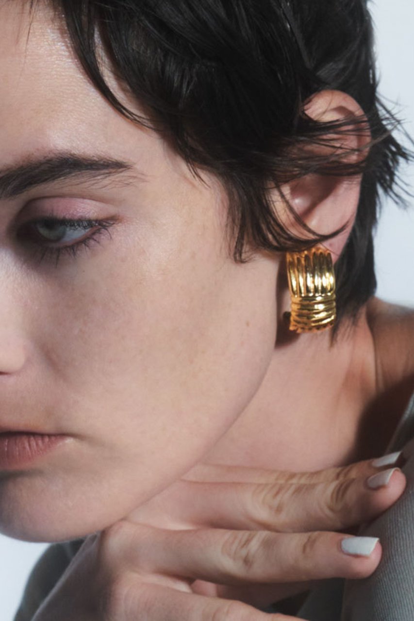 【イリスフォーセブン/IRIS 47】のarabesgue hoop イヤリング 人気、トレンドファッション・服の通販 founy(ファニー) 　ファッション　Fashion　レディースファッション　Fashion for Women　ジュエリー　Jewelry　ファッションリング　Fashion Rings　イヤリング・フープ・ドロップタイプ　Hoop, Drop & Clip Earrings　イヤリング　Earrings　シルバー　Silver, Metallic Silver　メタリック　Metallic, Shiny Finish　モチーフ　Motif, Design Theme　other-2|ID: prp329100003884038 ipo3291000000035762210