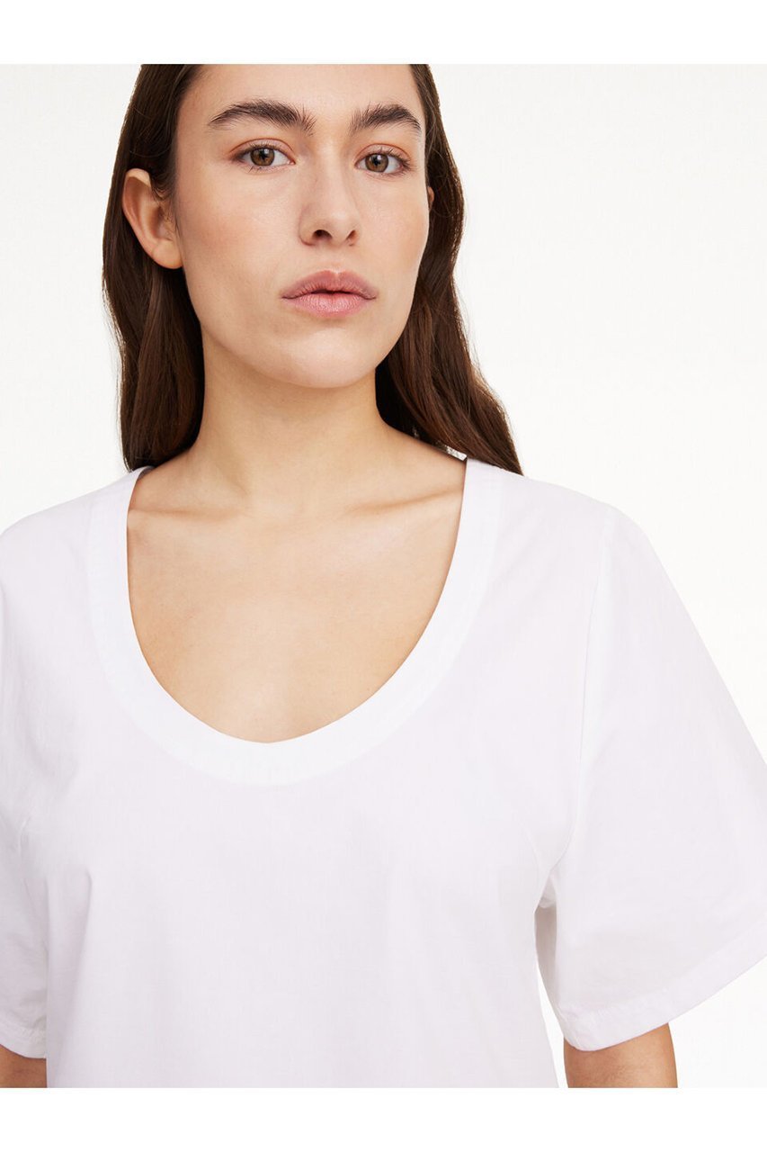 【バイ マレーネ ビルガー/BY MALENE BIRGER】のLUNAE オーガニックコットン シャツ 人気、トレンドファッション・服の通販 founy(ファニー) 　ファッション　Fashion　レディースファッション　Fashion for Women　トップス・カットソー　Cut & Sew Tops　シャツ・ブラウス・オフィスカジュアル　Elegant Blouses & Button-Ups　ロングTシャツ・Tシャツ　Longline T-Shirts & Tees　カットソー・ベーシックTシャツ　Cut-and-Sewn Tops / Stretch Tees & Basics　おすすめ　Recommended / Our Picks　クラシック　Classic, Timeless Style　ショート　Short, Short Length　スリム　Slim, Slim Fit　スリーブ　Sleeve, Long Sleeve / Short Sleeve　フェミニン　Feminine, Girly　other-6|ID: prp329100003890824 ipo3291000000032929640
