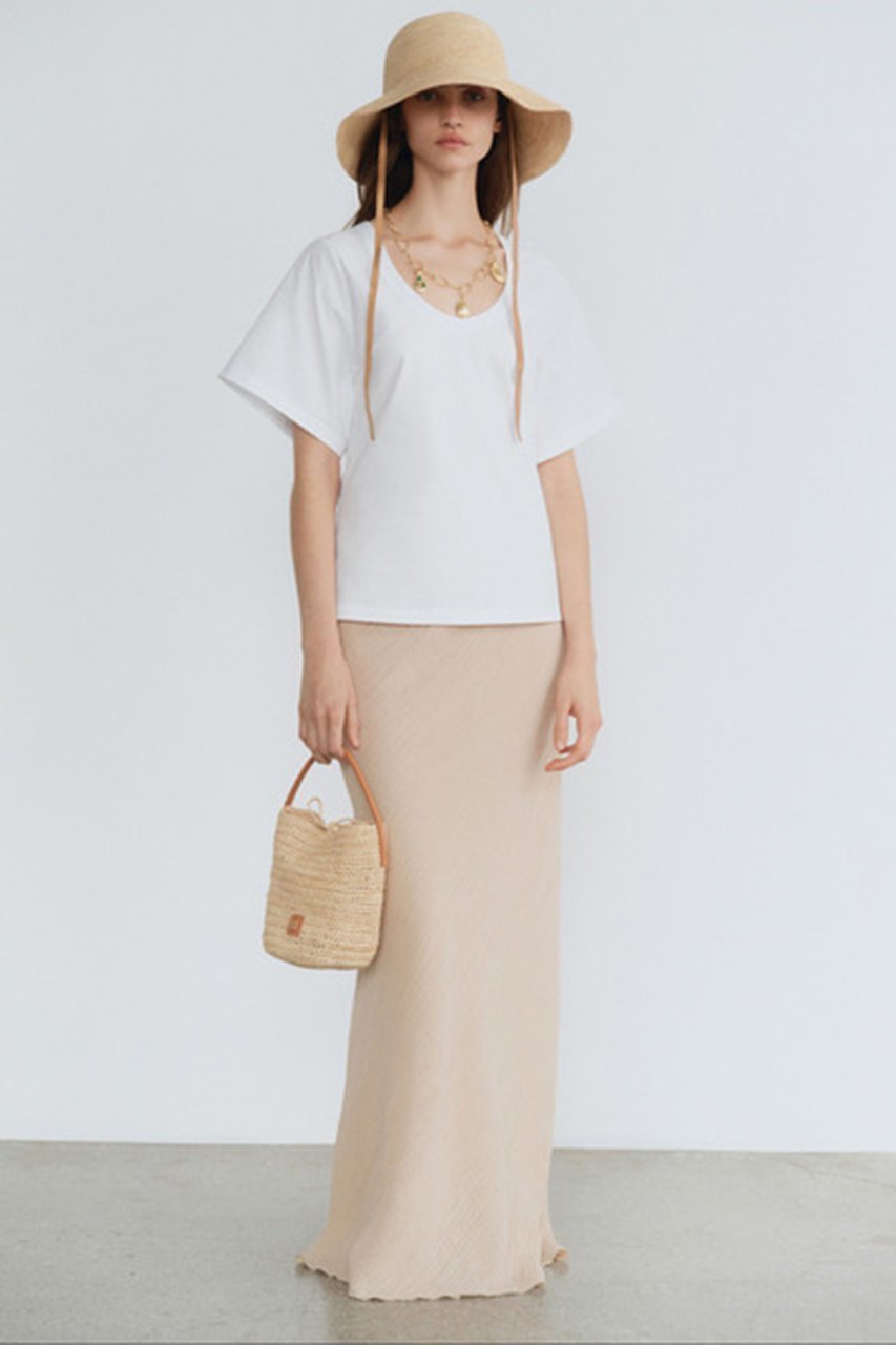 【バイ マレーネ ビルガー/BY MALENE BIRGER】のLUNAE オーガニックコットン シャツ 人気、トレンドファッション・服の通販 founy(ファニー) 　ファッション　Fashion　レディースファッション　Fashion for Women　トップス・カットソー　Cut & Sew Tops　シャツ・ブラウス・オフィスカジュアル　Elegant Blouses & Button-Ups　ロングTシャツ・Tシャツ　Longline T-Shirts & Tees　カットソー・ベーシックTシャツ　Cut-and-Sewn Tops / Stretch Tees & Basics　おすすめ　Recommended / Our Picks　クラシック　Classic, Timeless Style　ショート　Short, Short Length　スリム　Slim, Slim Fit　スリーブ　Sleeve, Long Sleeve / Short Sleeve　フェミニン　Feminine, Girly　other-7|ID: prp329100003890824 ipo3291000000032929648