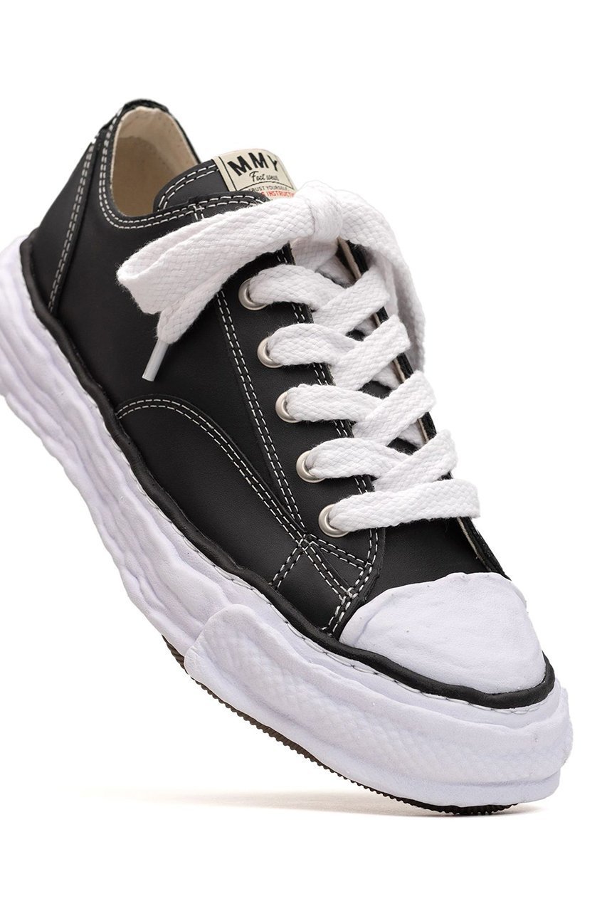 【メゾン ミハラヤスヒロ/Maison MIHARA YASUHIRO】の【UNISEX】【Maison MIHARA YASUHIRO】PETERSON 23 LOW オリジナルソール レザー ロートップスニーカー 人気、トレンドファッション・服の通販 founy(ファニー) 　ファッション　Fashion　レディースファッション　Fashion for Women　トップス・カットソー　Cut & Sew Tops　ユニセックス　Unisex, Genderless　シンプル　Simple, Minimal　スニーカー　Sneakers, Trainers　レース　Lace, Lace Fabric　other-8|ID: prp329100003890898 ipo3291000000031429594