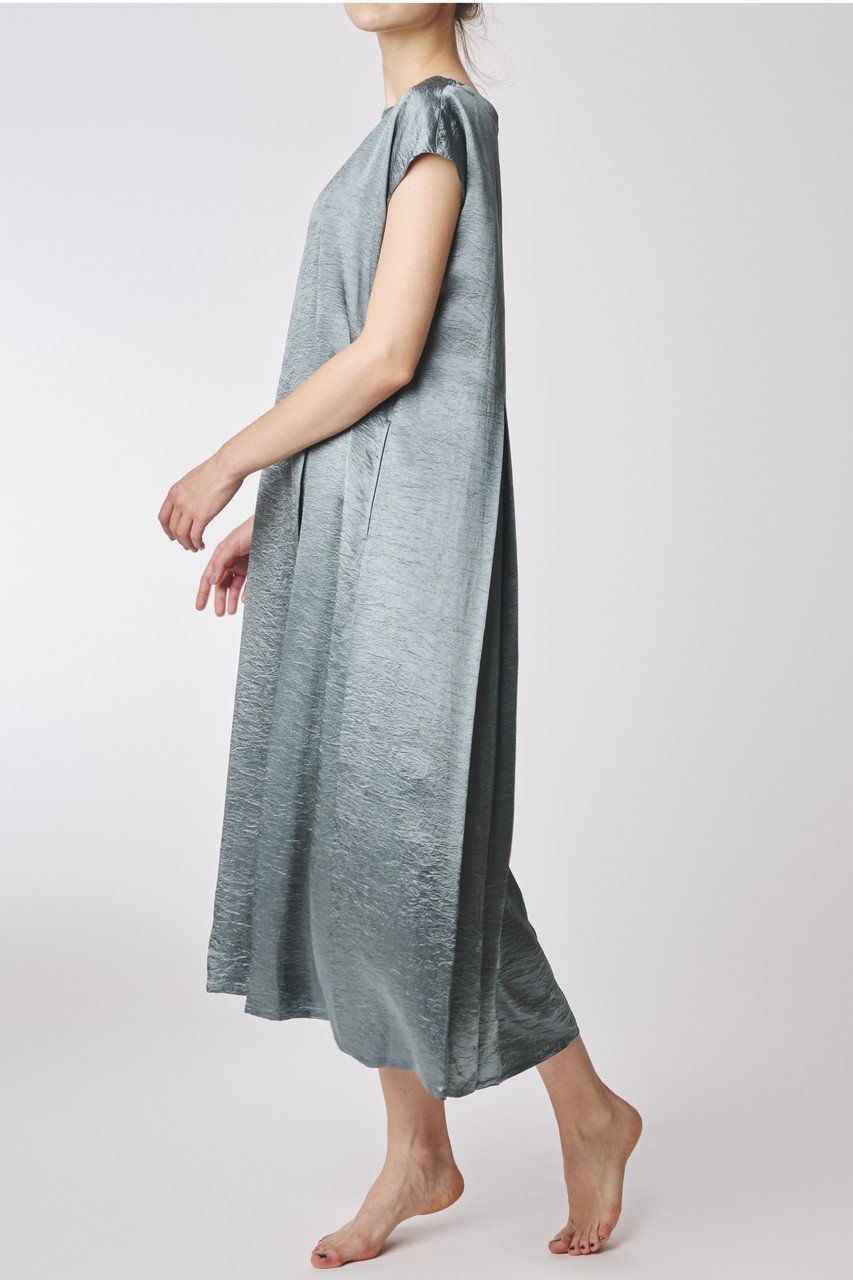 【ランジェリーク/LANGELIQUE】のネイチャ(L) ワンピース 人気、トレンドファッション・服の通販 founy(ファニー) 　ファッション　Fashion　レディースファッション　Fashion for Women　ワンピース　Dresses　サテン　Satin, Glossy Fabric　パジャマ　Pajamas, Sleepwear　フォルム　Silhouette, Form　プリーツ　Pleats, Pleated　ボックス　Boxy, Box Shape　リュクス　Luxury, Elegant, High-End, Chic　other-7|ID: prp329100003898793 ipo3291000000032834892