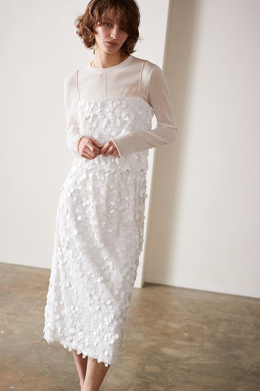 【マリリンムーン/MARILYN MOON】のコントラストシャインスパングルキャミソール 人気、トレンドファッション・服の通販 founy(ファニー) 　ファッション　Fashion　レディースファッション　Fashion for Women　トップス・カットソー　Cut & Sew Tops　キャミソール&ノースリーブ　Camisoles & Sleeveless Tops　シャツ・ブラウス・オフィスカジュアル　Elegant Blouses & Button-Ups　ロングTシャツ・Tシャツ　Longline T-Shirts & Tees　カットソー・ベーシックTシャツ　Cut-and-Sewn Tops / Stretch Tees & Basics　おすすめ　Recommended / Our Picks　インナー　Innerwear　キャミソール　Camisole, Spaghetti Strap Top　サテン　Satin, Glossy Fabric　シアー　Sheer, See-Through　ストレッチ　Stretch, Stretchy Fabric　スパンコール　Sequins, Sequin Embellishment　タンク　Tank Top, Sleeveless Top　トレンド　Trend, Trending Now　メッシュ　Mesh, Net Fabric　今季　This Season, Current Season　other-6|ID: prp329100003898856 ipo3291000000035791797