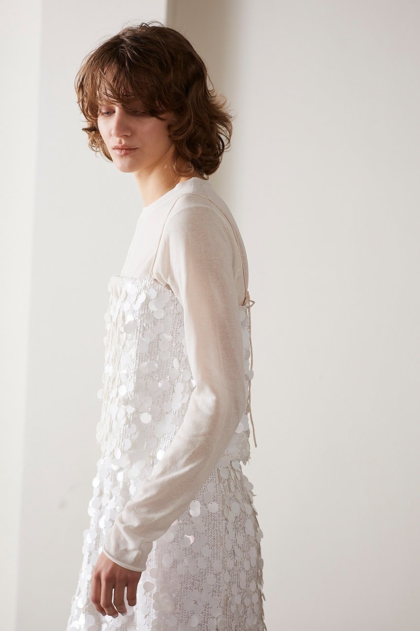 【マリリンムーン/MARILYN MOON】のコントラストシャインスパングルキャミソール 人気、トレンドファッション・服の通販 founy(ファニー) 　ファッション　Fashion　レディースファッション　Fashion for Women　トップス・カットソー　Cut & Sew Tops　キャミソール&ノースリーブ　Camisoles & Sleeveless Tops　シャツ・ブラウス・オフィスカジュアル　Elegant Blouses & Button-Ups　ロングTシャツ・Tシャツ　Longline T-Shirts & Tees　カットソー・ベーシックTシャツ　Cut-and-Sewn Tops / Stretch Tees & Basics　おすすめ　Recommended / Our Picks　インナー　Innerwear　キャミソール　Camisole, Spaghetti Strap Top　サテン　Satin, Glossy Fabric　シアー　Sheer, See-Through　ストレッチ　Stretch, Stretchy Fabric　スパンコール　Sequins, Sequin Embellishment　タンク　Tank Top, Sleeveless Top　トレンド　Trend, Trending Now　メッシュ　Mesh, Net Fabric　今季　This Season, Current Season　other-7|ID: prp329100003898856 ipo3291000000035791799