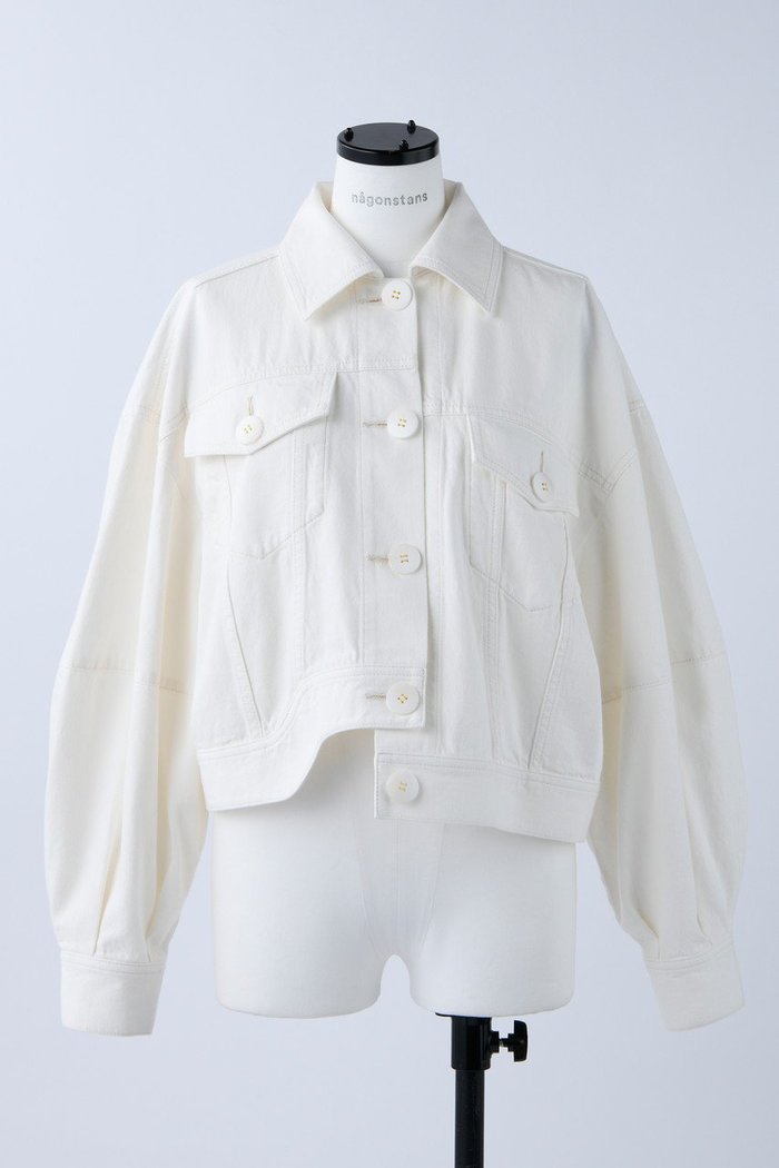 【ナゴンスタンス/nagonstans】のホワイトデニム アシンメクロップドGジャン インテリア・キッズ・メンズ・レディースファッション・服の通販 founy(ファニー) https://founy.com/ ファッション Fashion レディースファッション Fashion for Women アウター Coat / Outerwear Collection レディースジャケット・軽アウター Jackets ブルゾンジャケット・スポーティアウター Blouson Jackets ジャケット Jacket, Outerwear セットアップ Set-Up, Coordinated Outfit デニム Denim, Jeans Material ブルゾン Blouson, Bomber Jacket |ID: prp329100003900204 ipo3291000000036061912