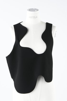 【エンフォルド/ENFOLD】のポリエステルダブルクロス Waveベスト 人気、トレンドファッション・服の通販 founy(ファニー) ファッション Fashion レディースファッション Fashion for Women アウター Coat / Outerwear Collection レディースジャケット・軽アウター Jackets おすすめ Recommended / Our Picks シンプル Simple, Minimal ジャケット Jacket, Outerwear ストレッチ Stretch, Stretchy Fabric ダブル Double, Double-Breasted ドレス Dress, One-Piece ベスト Vest, Waistcoat 夏 Summer S/S・春夏 SS, Spring/Summer, Warm Season |ID:prp329100003900217