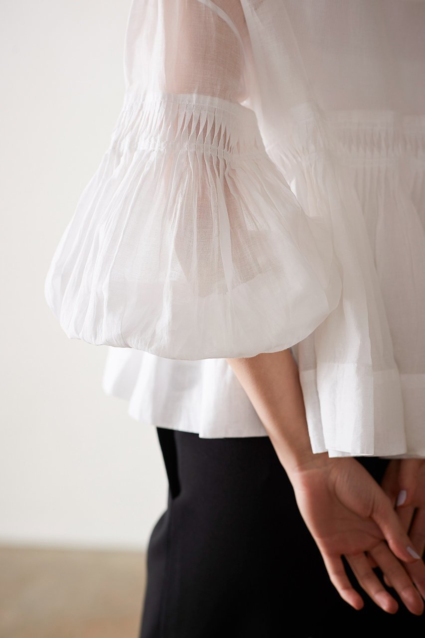 【マリリンムーン/MARILYN MOON】のタックテクニックシアーコットンブラウス 人気、トレンドファッション・服の通販 founy(ファニー) 　ファッション　Fashion　レディースファッション　Fashion for Women　トップス・カットソー　Cut & Sew Tops　シャツ・ブラウス・オフィスカジュアル　Elegant Blouses & Button-Ups　おすすめ　Recommended / Our Picks　インド　Indian Textile　インナー　Innerwear　サマー　Summer, Summer Style　シアー　Sheer, See-Through　スリーブ　Sleeve, Long Sleeve / Short Sleeve　ハンド　Hand, Handmade　フェミニン　Feminine, Girly　フレア　Flare, Flared　ロング　Long, Long-Length　other-8|ID: prp329100003903609 ipo3291000000035746886