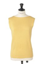 【オブリオ/AUBRIOT】のシャッペシルク2/60 ノースリーブニット 人気、トレンドファッション・服の通販 founy(ファニー) ファッション Fashion レディースファッション Fashion for Women トップス・カットソー Cut & Sew Tops ニット Knit Tops & Sweaters キャミソール&ノースリーブ Camisoles & Sleeveless Tops カジュアルプルオーバー・ニットトップス Pullovers & Knit Tops / Casual Pullovers アンサンブル Ensemble Set シルク Silk, 100% Silk シンプル Simple, Minimal スクエア Square, Square Shape ノースリーブ Sleeveless, No-Sleeve フィット Fit, Slim Fit フォルム Silhouette, Form モダン Modern, Contemporary エレガント 上品 Elegant thumbnail イエロー|ID: prp329100003904930 ipo3291000000036098717