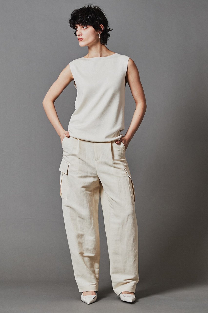 【オブリオ/AUBRIOT】のシャッペシルク2/60 ノースリーブニット 人気、トレンドファッション・服の通販 founy(ファニー) ファッション Fashion レディースファッション Fashion for Women トップス・カットソー Cut & Sew Tops ニット Knit Tops & Sweaters キャミソール&ノースリーブ Camisoles & Sleeveless Tops カジュアルプルオーバー・ニットトップス Pullovers & Knit Tops / Casual Pullovers アンサンブル Ensemble Set シルク Silk, 100% Silk シンプル Simple, Minimal スクエア Square, Square Shape ノースリーブ Sleeveless, No-Sleeve フィット Fit, Slim Fit フォルム Silhouette, Form モダン Modern, Contemporary エレガント 上品 Elegant other-3|ID: prp329100003904930 ipo3291000000036098721