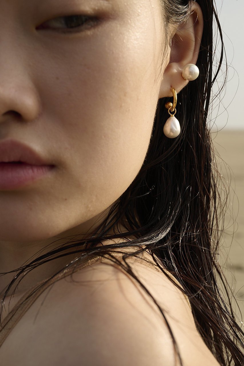 【サラース/SARARTH】のFAKE PEARL ピアス(K24P) 人気、トレンドファッション・服の通販 founy(ファニー) 　ファッション　Fashion　レディースファッション　WOMEN　ジュエリー　Jewelry　リング　Rings　イヤリング　Earrings　イヤリング　Earrings　ガラス　Glass　シンプル　Simple　チャーム　Charm　パール　Pearl　フープ　Hoop　other-2|ID: prp329100003907551 ipo3291000000031373322