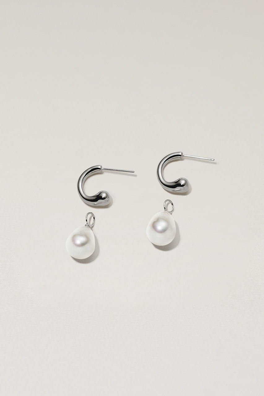 【サラース/SARARTH】のFAKE PEARL ピアス 人気、トレンドファッション・服の通販 founy(ファニー) 　ファッション　Fashion　レディースファッション　WOMEN　ジュエリー　Jewelry　リング　Rings　イヤリング　Earrings　イヤリング　Earrings　ガラス　Glass　シンプル　Simple　チャーム　Charm　パール　Pearl　フープ　Hoop　other-3|ID: prp329100003907552 ipo3291000000031373328