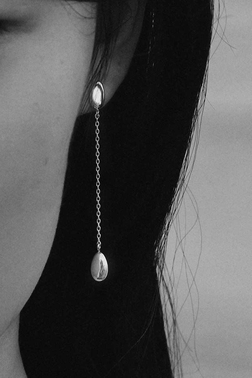 【サラース/SARARTH】のELLIPSE シード ピアス(K24P) 人気、トレンドファッション・服の通販 founy(ファニー) 　ファッション　Fashion　レディースファッション　Fashion for Women　ジュエリー　Jewelry　ファッションリング　Fashion Rings　イヤリング・フープ・ドロップタイプ　Hoop, Drop & Clip Earrings　イヤリング　Earrings　コレクション　Collection, Seasonal Line　シルバー　Silver, Metallic Silver　フォルム　Silhouette, Form　モチーフ　Motif, Design Theme　other-2|ID: prp329100003907553 ipo3291000000035968502