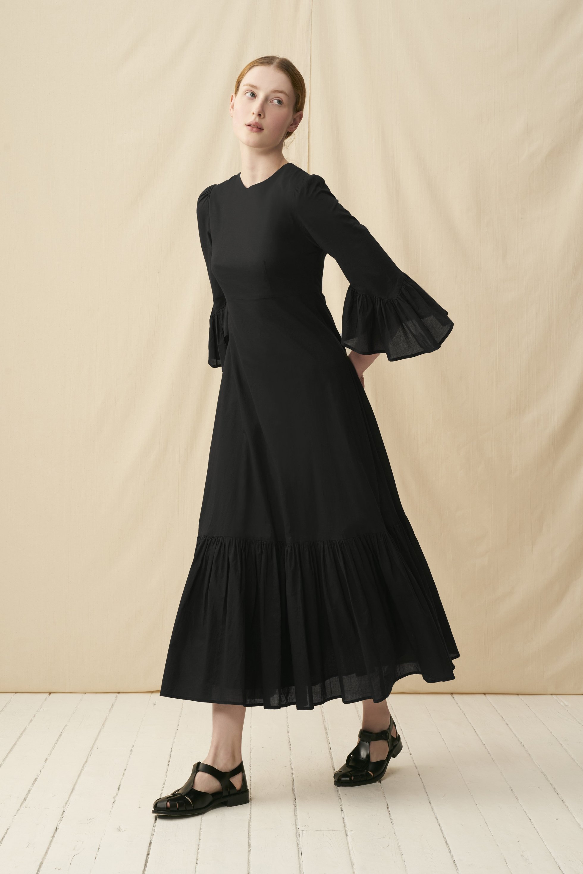 【マリハ/MARIHA】の木陰のドレス 人気、トレンドファッション・服の通販 founy(ファニー) 　ファッション　Fashion　レディースファッション　Fashion for Women　ワンピース　Dresses　フォーマル・パーティードレス・結婚式用ドレス　Elegant & Casual Dresses　チュニック　Tunic Tops & Dresses　ギャザー　Gathered, Ruffled　スリーブ　Sleeve, Long Sleeve / Short Sleeve　チュニック　Tunic, Long Top　ドレス　Dress, One-Piece　バランス　Balance, Style Balance　フリル　Frill, Ruffle　ロマンティック　Romantic, Feminine Style　ロング　Long, Long-Length　夏　Summer　春　Spring　S/S・春夏　SS, Spring/Summer, Warm Season　other-7|ID: prp329100003912542 ipo3291000000032916928