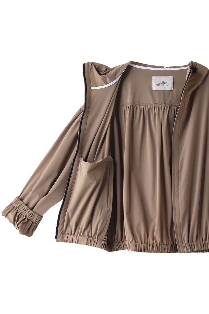 【ジュリエ/Julier】の撥水ライトブルゾン 人気、トレンドファッション・服の通販 founy(ファニー) 　ファッション　Fashion　レディースファッション　Ladies' Fashion Online　アウター　Coat Outerwear　ブルゾン　Blouson/Jackets　スポーツウェア　Sportswear　スポーツ アウター　Sports Outerwear　ギャザー　Gather　スポーツ　Sports　スリット　Slit　ブルゾン　Blouson　リゾート　Resort　今季　This Season　夏　Summer　軽量　Lightweight　other-7|ID: prp329100003912594 ipo3291000000031464388