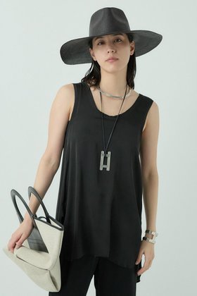【カオス/Chaos】 シルシャーノースリーブ人気、トレンドファッション・服の通販 founy(ファニー) ファッション Fashion レディースファッション Fashion for Women トップス・カットソー Cut & Sew Tops キャミソール&ノースリーブ Camisoles & Sleeveless Tops シャツ・ブラウス・オフィスカジュアル Elegant Blouses & Button-Ups サテン Satin, Glossy Fabric シンプル Simple, Minimal ジョーゼット Georgette, Semi-Sheer Fabric ストレッチ Stretch, Stretchy Fabric ノースリーブ Sleeveless, No-Sleeve フリル Frill, Ruffle エレガント 上品 Elegant 夏 Summer |ID:prp329100003915428