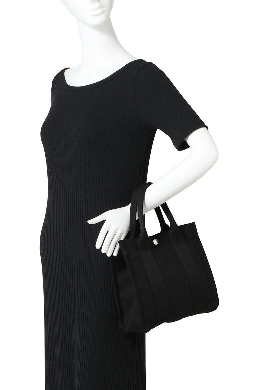 【フランソワレニエ/FRANCOIS RENIER】のPLATO ミニトート 人気、トレンドファッション・服の通販 founy(ファニー) 　ファッション　Fashion　レディースファッション　Fashion for Women　バッグ　Bags　コンパクト　Compact, Small Size　シンプル　Simple, Minimal　スクエア　Square, Square Shape　ファブリック　Fabric, Textile　フォルム　Silhouette, Form　リュクス　Luxury, Elegant, High-End, Chic　定番　Standard, Basic Item　財布　Wallet, Purse　other-3|ID: prp329100003915448 ipo3291000000032795411
