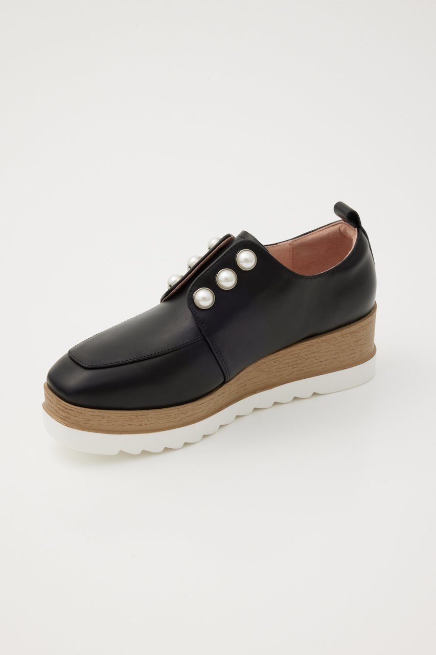 【スタッカート/STACCATO】のメイジーパールプラットフォーム 人気、トレンドファッション・服の通販 founy(ファニー) 　ファッション　Fashion　レディースファッション　WOMEN　ウッド　Wood　シューズ　Shoes　シルバー　Silver　パール　Pearl　モチーフ　Motif　エレガント 上品　Elegant　人気　Popularity　再入荷　Restock/Back In Stock/Re Arrival　厚底　Platforms　定番　Standard　軽量　Lightweight　other-8|ID: prp329100003918611 ipo3291000000031356162