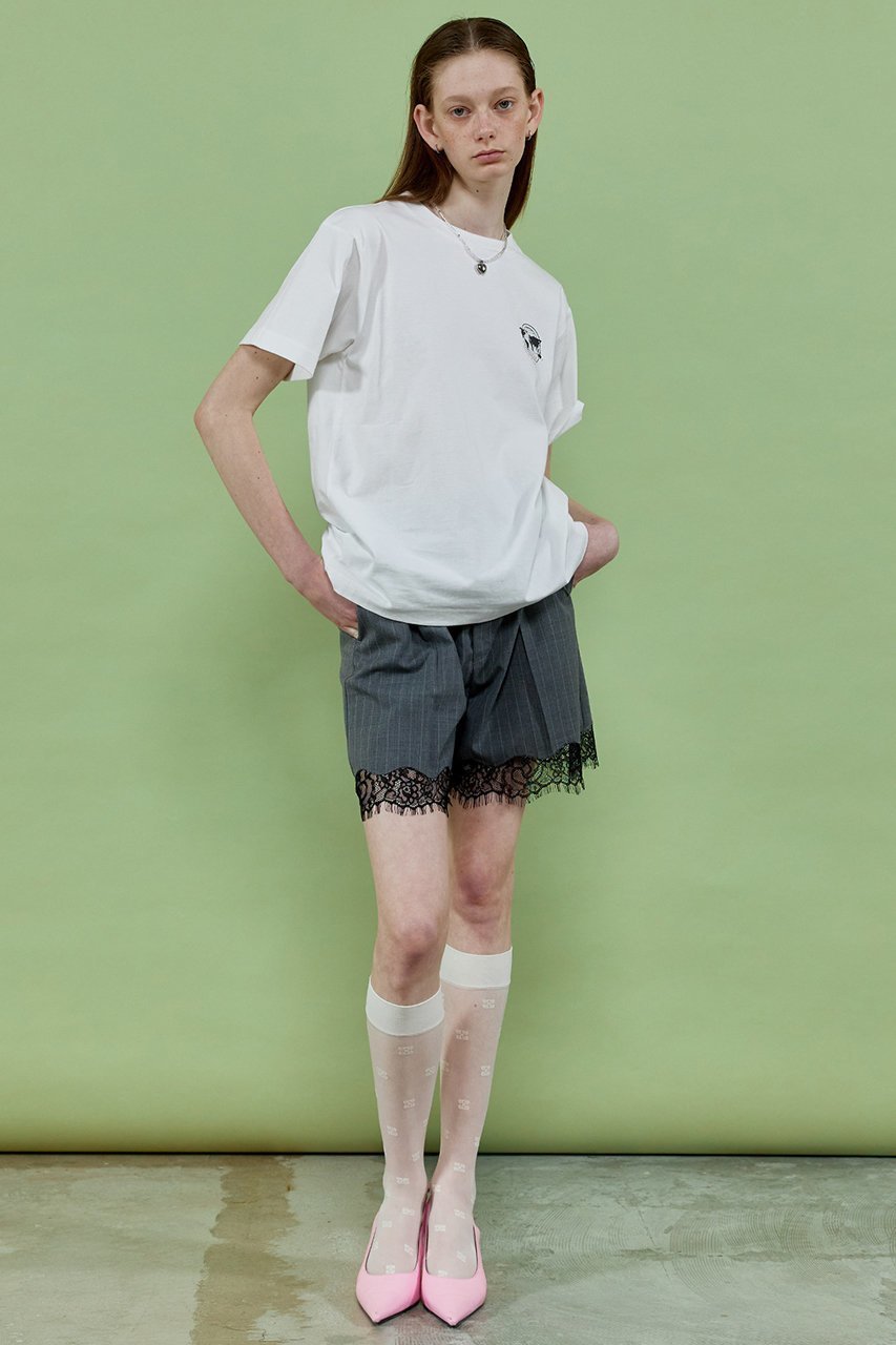 【メゾンスペシャル/MAISON SPECIAL】のPinstripe Lace Shorts/ピンストライプレースショートパンツ 人気、トレンドファッション・服の通販 founy(ファニー) 　ファッション　Fashion　レディースファッション　Fashion for Women　パンツ　Pants & Trousers　ショートパンツ・ハーフパンツ　High-Waisted & Relaxed Shorts　おすすめ　Recommended / Our Picks　キャミソール　Camisole, Spaghetti Strap Top　ショート　Short, Short Length　ストライプ　Stripe, Striped Pattern　スラックス　Slacks, Dress Pants　スーツ　Suit, Formalwear　セットアップ　Set-Up, Coordinated Outfit　メタル　Metal, Metal Parts　レース　Lace, Lace Fabric　ロンパース　Romper, Jumpsuit　other-4|ID: prp329100003921211 ipo3291000000035693477